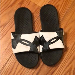 Under Armour Sandals Size 9